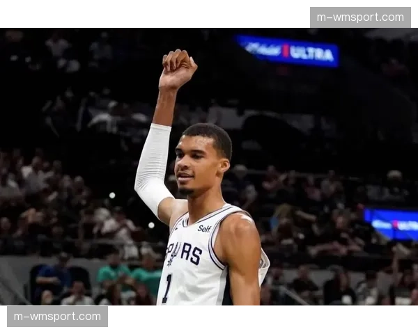 特写：维克托·文班亚马的DPOY之路，防守数据领跑联盟