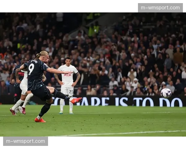 特写：南特门将拉冯多次神扑，力保球门不失